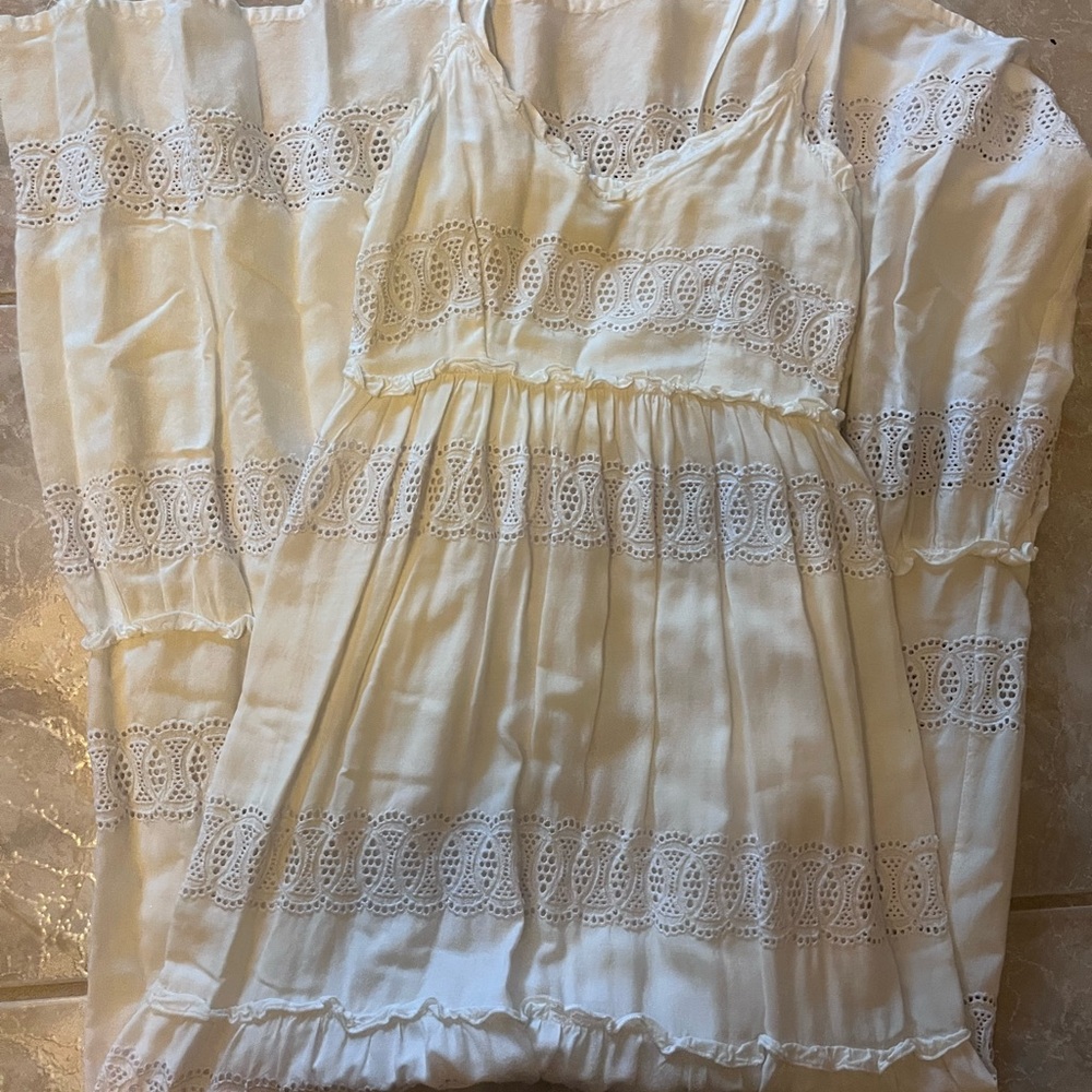 White maxi lace dress